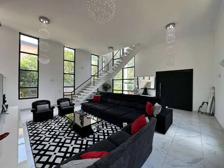 Foto 4 de Casa de Condomínio com 3 quartos à venda, 460m2 em Jardim do Golf I, Jandira - SP