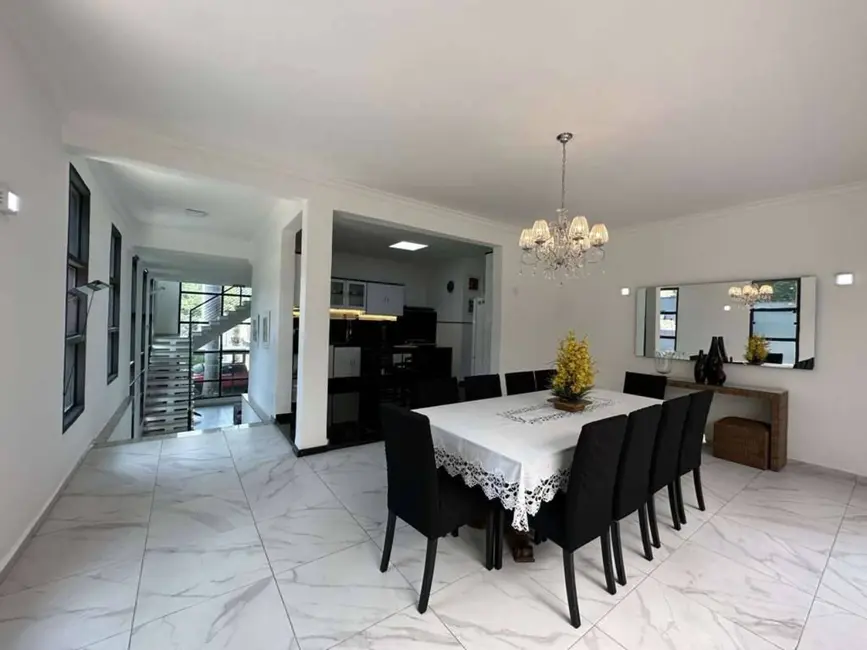 Foto 9 de Casa de Condomínio com 3 quartos à venda, 460m2 em Jardim do Golf I, Jandira - SP
