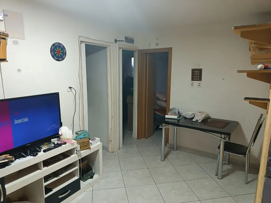 Apartamento com 3 quartos à venda, 60m2 em Conjunto Habitacional Presidente Castelo Branco, Carapicuiba - SP - imagem 6 Foto 6 de Apartamento com 3 quartos à venda, 60m2 em Conjunto Habitacional Presidente Castelo Branco, Carapicuiba - SP