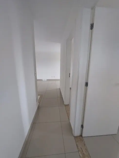 Apartamento com 2 quartos à venda, 53m2 em Vila Santa Terezinha, Carapicuiba - SP - imagem 8 Foto 8 de Apartamento com 2 quartos à venda, 53m2 em Vila Santa Terezinha, Carapicuiba - SP
