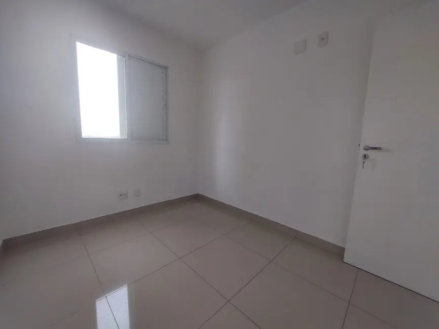 Apartamento com 2 quartos à venda, 53m2 em Vila Santa Terezinha, Carapicuiba - SP - imagem 5 Foto 5 de Apartamento com 2 quartos à venda, 53m2 em Vila Santa Terezinha, Carapicuiba - SP