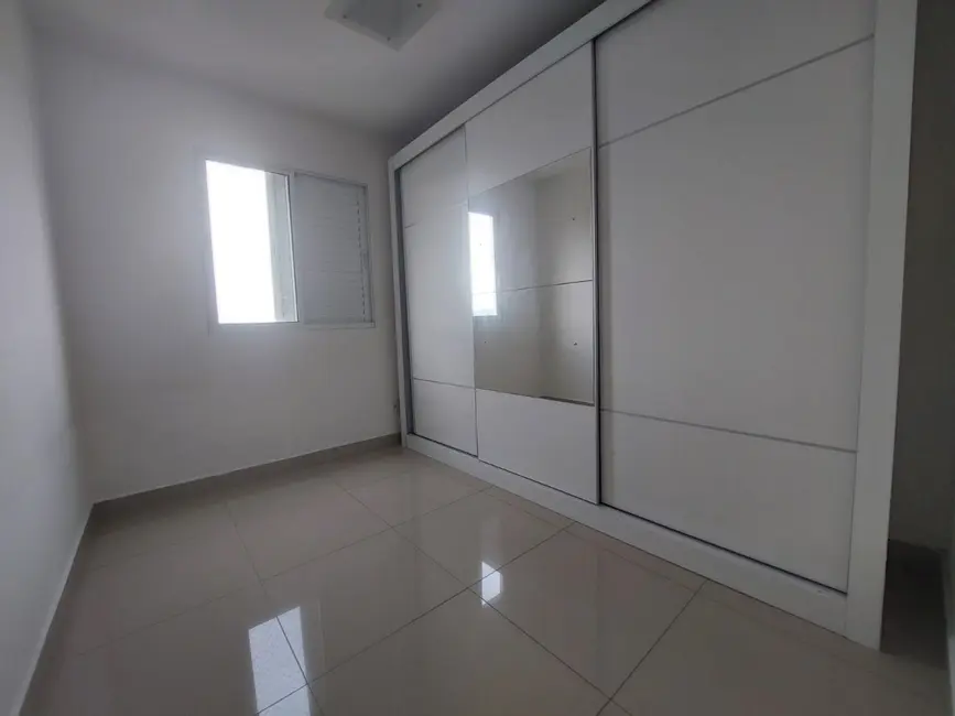 Apartamento com 2 quartos à venda, 53m2 em Vila Santa Terezinha, Carapicuiba - SP - imagem 6 Foto 6 de Apartamento com 2 quartos à venda, 53m2 em Vila Santa Terezinha, Carapicuiba - SP