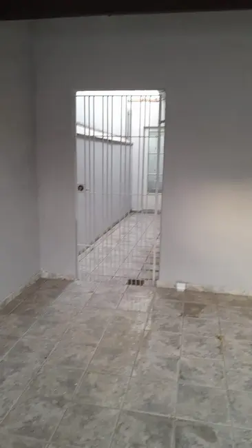 Casa com 2 quartos para alugar, 75m2 em Presidente Altino, Osasco - SP - imagem 4 Foto 4 de Casa com 2 quartos para alugar, 75m2 em Presidente Altino, Osasco - SP