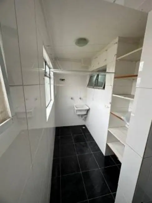 Foto 2 de Apartamento com 3 quartos à venda, 64m2 em I.A.P.I., Osasco - SP