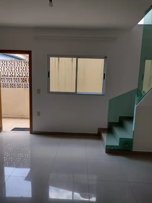 Foto 1 de Casa de Condomínio com 2 quartos para alugar, 77m2 em Jaguaribe, Osasco - SP