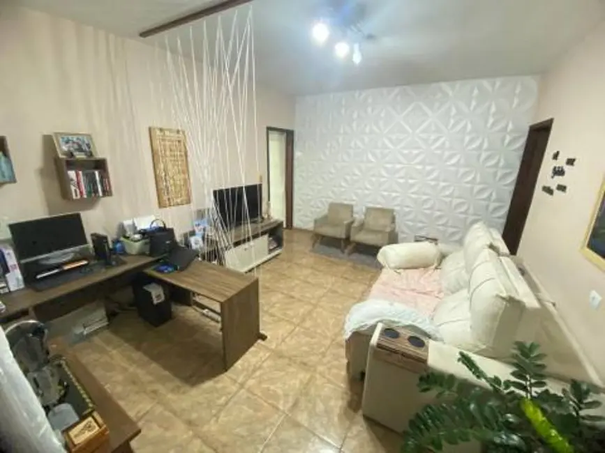 Foto 2 de Casa com 4 quartos à venda, 200m2 em Jardim Elvira, Osasco - SP