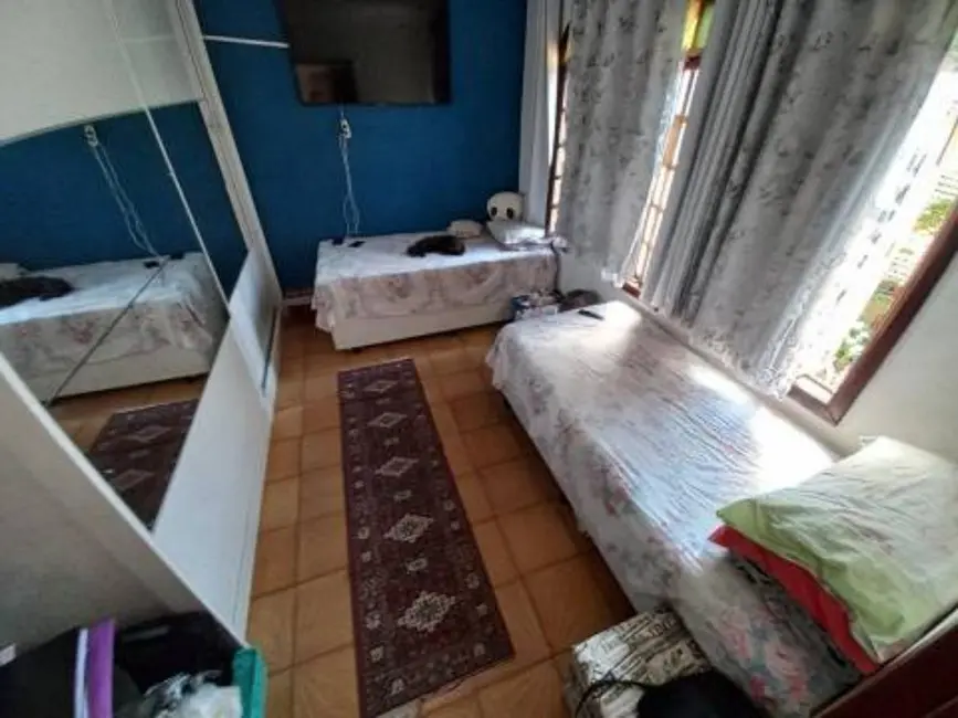 Foto 9 de Casa com 5 quartos à venda, 125m2 em Jardim Elvira, Osasco - SP