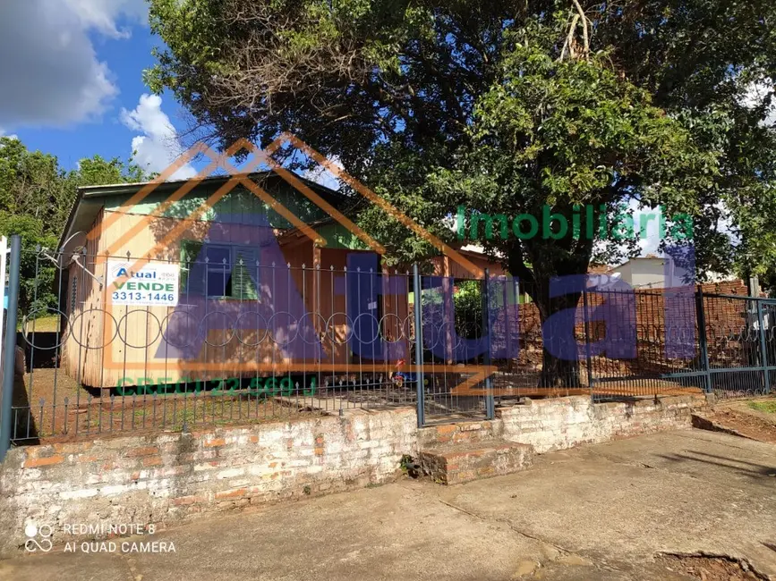 Foto 1 de Casa com 2 quartos à venda, 66m2 em Centro, Santo Angelo - RS