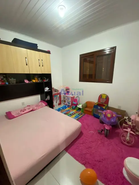 Foto 4 de Casa com 2 quartos à venda, 68m2 em Mário Pilau, Santo Angelo - RS