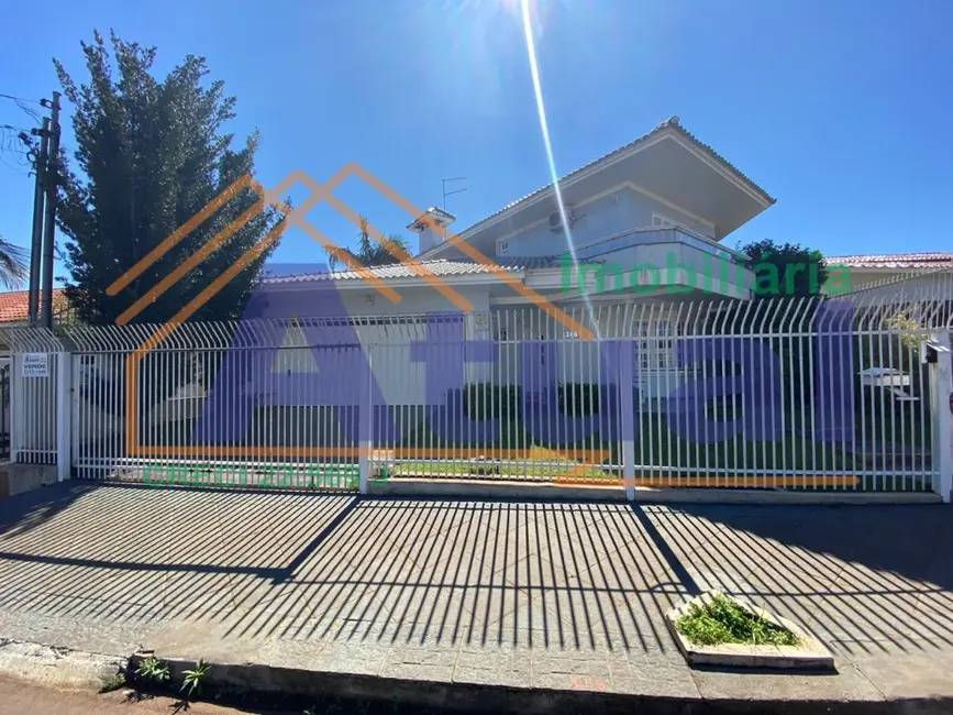 Foto 1 de Sobrado com 3 quartos à venda, 350m2 em Dytz, Santo Angelo, RS