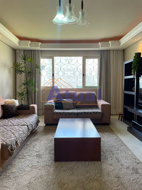 Foto 7 de Sobrado com 4 quartos à venda, 270m2 em Centro, Santo Angelo - RS