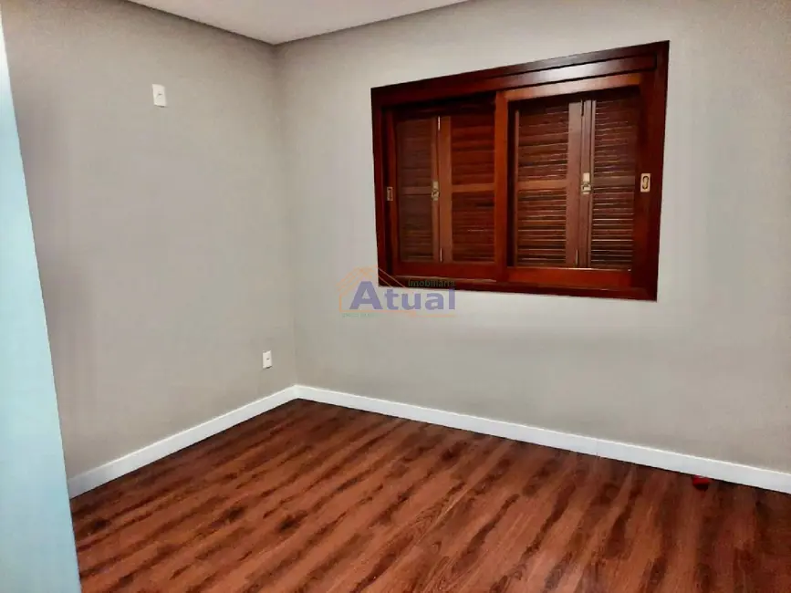 Foto 9 de Casa com 2 quartos à venda, 135m2 em Santo Angelo - RS