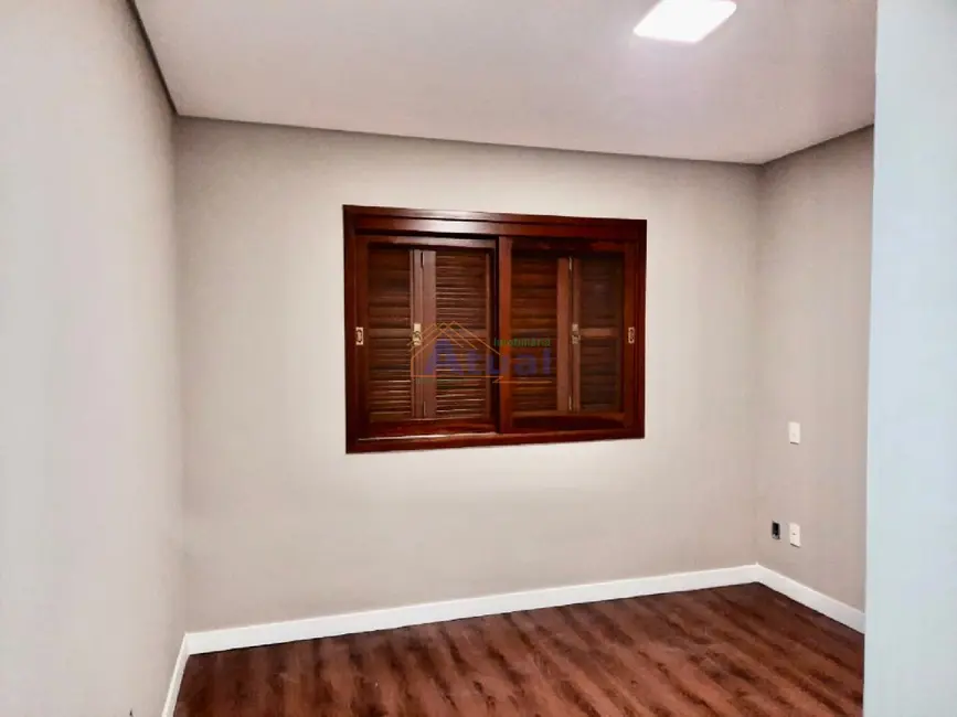 Foto 4 de Casa com 2 quartos à venda, 135m2 em Santo Angelo - RS