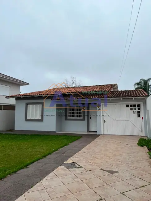 Foto 1 de Casa com 3 quartos à venda e para alugar, 207m2 em Centro, Santo Angelo - RS