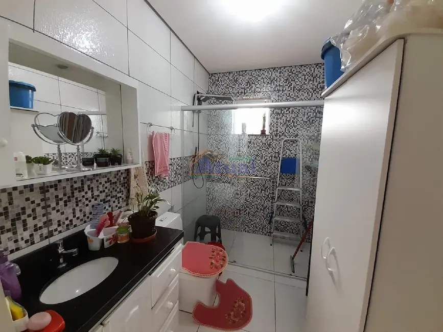 Casa com 3 quartos à venda, 159m2 em Centro, Santo Angelo - RS - imagem 8 Foto 8 de Casa com 3 quartos à venda, 159m2 em Centro, Santo Angelo - RS
