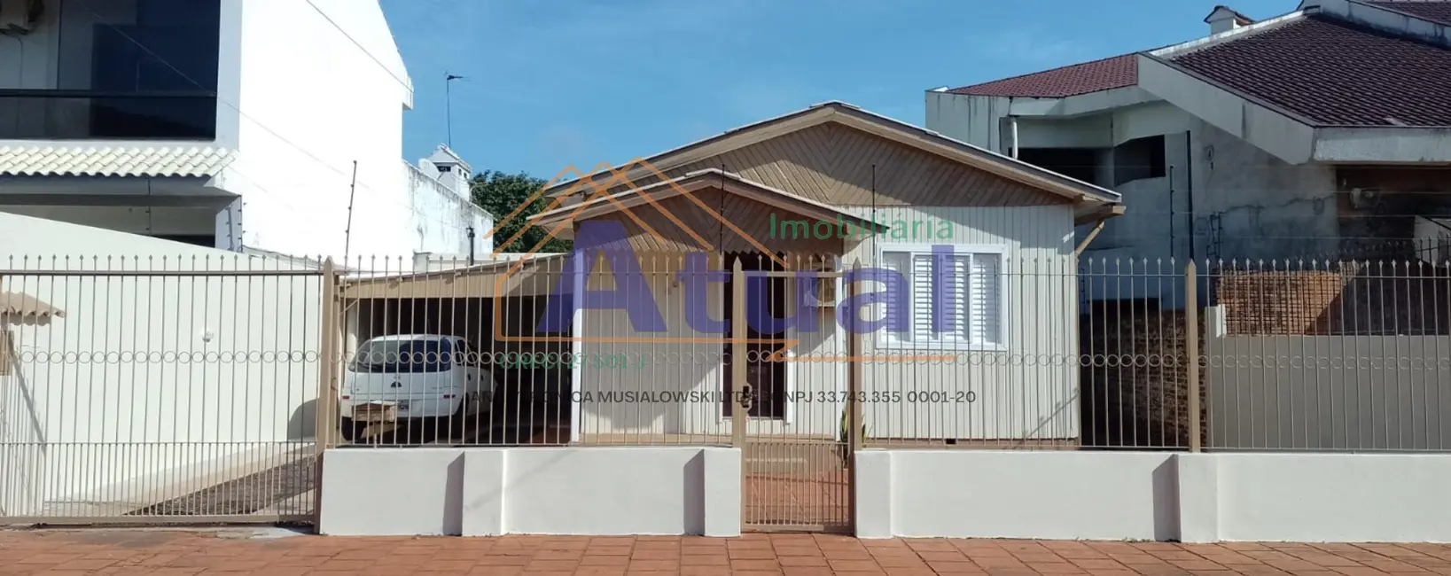 Casa com 3 quartos à venda, 150m2 em Centro, Santo Angelo - RS - imagem 1 Foto 1 de Casa com 3 quartos à venda, 150m2 em Centro, Santo Angelo - RS