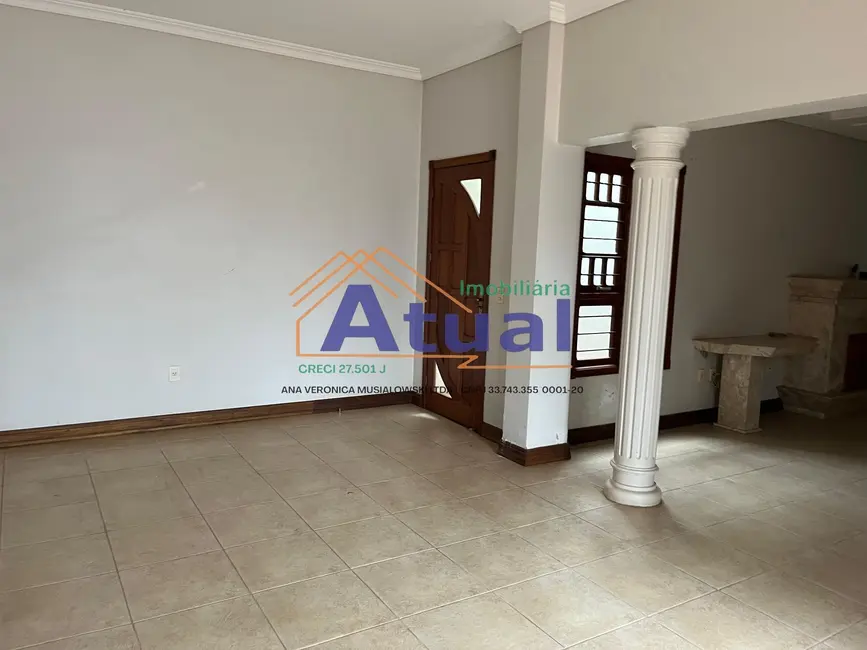 Foto 4 de Casa com 6 quartos à venda e para alugar, 321m2 em Centro, Santo Angelo - RS