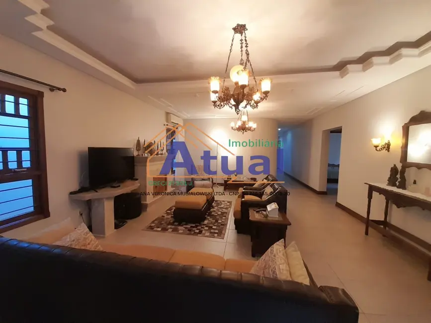 Foto 1 de Casa com 6 quartos à venda e para alugar, 321m2 em Centro, Santo Angelo - RS
