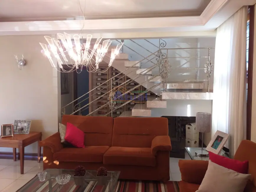 Casa com 3 quartos à venda, 303m2 em Santo Angelo - RS - imagem 7 Foto 7 de Casa com 3 quartos à venda, 303m2 em Santo Angelo - RS