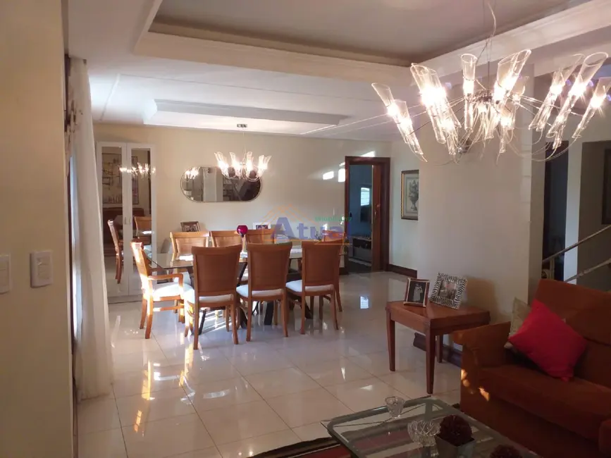 Casa com 3 quartos à venda, 303m2 em Santo Angelo - RS - imagem 8 Foto 8 de Casa com 3 quartos à venda, 303m2 em Santo Angelo - RS