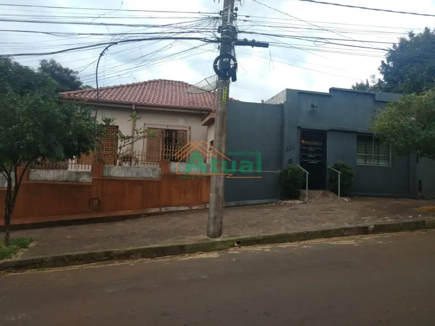 Foto 1 de Casa com 3 quartos à venda, 182m2 em Centro, Santo Angelo - RS