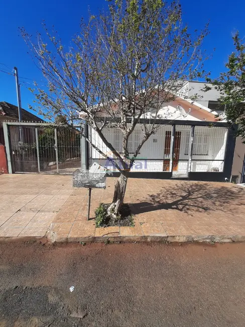 Foto 1 de Casa com 2 quartos à venda, 159m2 em Boa Esperança, Santo Angelo - RS