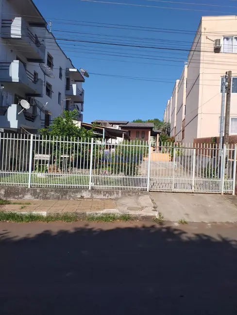 Foto 2 de Casa com 3 quartos à venda, 97m2 em Centro, Santo Angelo - RS