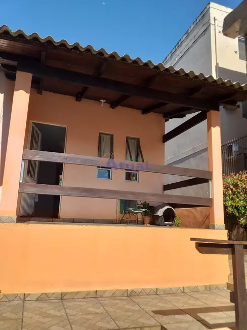 Foto 6 de Casa com 3 quartos à venda, 97m2 em Centro, Santo Angelo - RS
