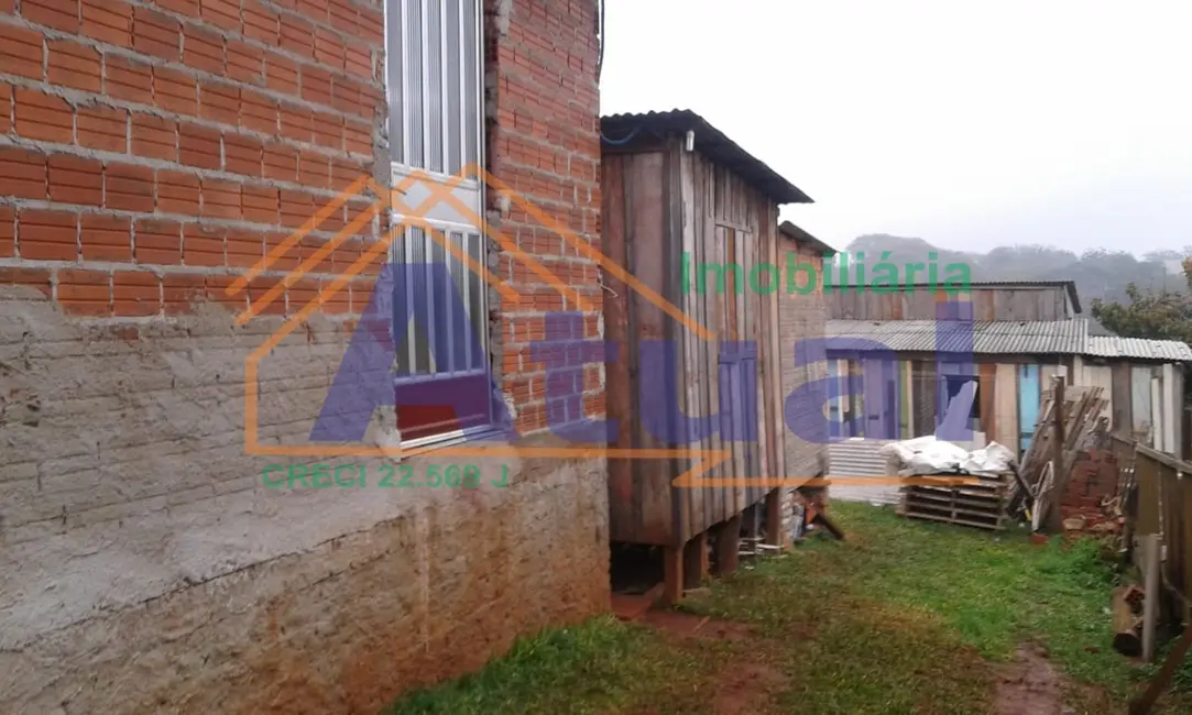 Foto 2 de Casa com 2 quartos à venda, 111m2 em Oliveira, Santo Angelo - RS