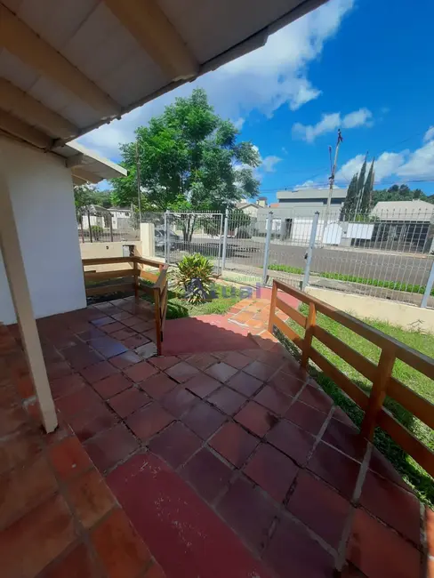 Foto 2 de Casa com 2 quartos para alugar em Jardim Residencial Sabo, Santo Angelo - RS