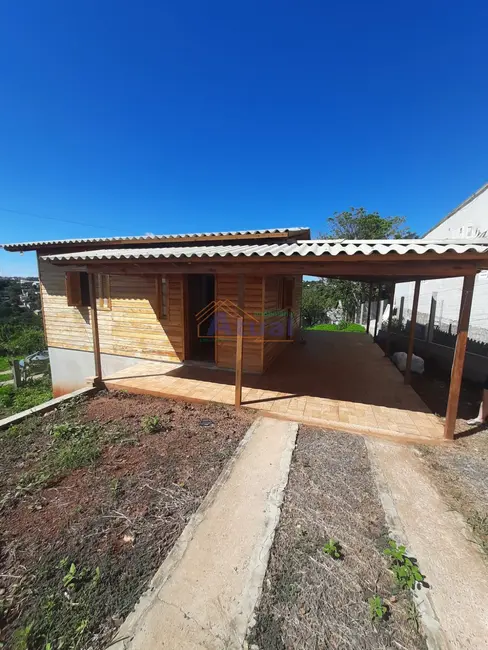 Foto 1 de Casa com 2 quartos à venda, 77m2 em Dido, Santo Angelo - RS