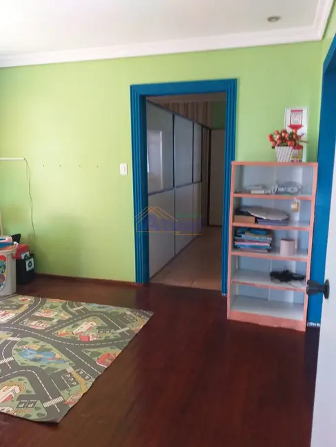 Sala Comercial com 3 quartos à venda, 275m2 em Pippi, Santo Angelo - RS - imagem 6 Foto 6 de Sala Comercial com 3 quartos à venda, 275m2 em Pippi, Santo Angelo - RS