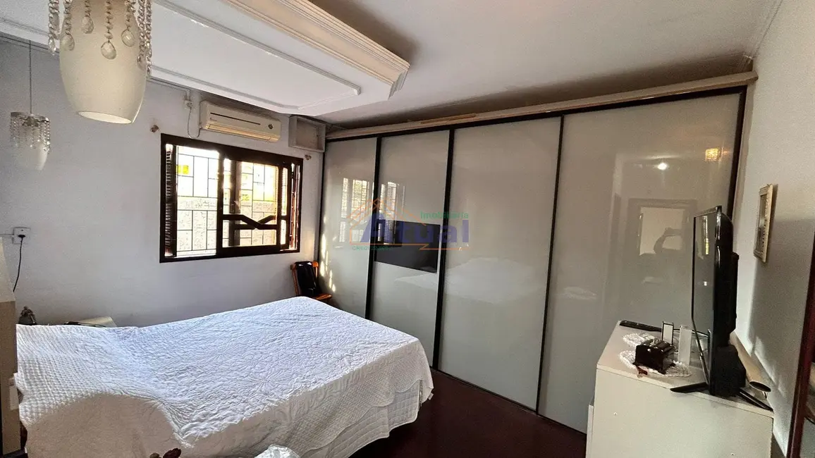 Foto 5 de Casa com 3 quartos à venda, 173m2 em Santo Angelo - RS