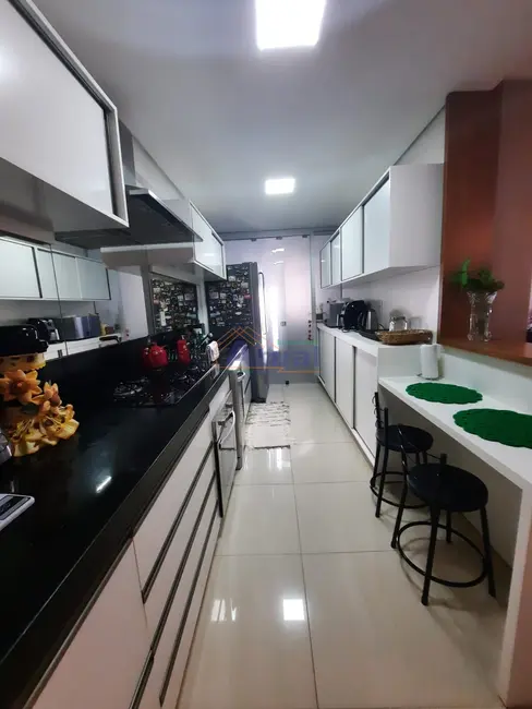 Foto 6 de Apartamento com 3 quartos à venda, 120m2 em Centro, Santo Angelo - RS