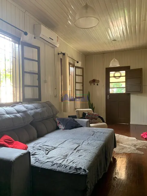 Casa com 4 quartos à venda, 180m2 em Rosenthal, Santo Angelo - RS - imagem 7 Foto 7 de Casa com 4 quartos à venda, 180m2 em Rosenthal, Santo Angelo - RS