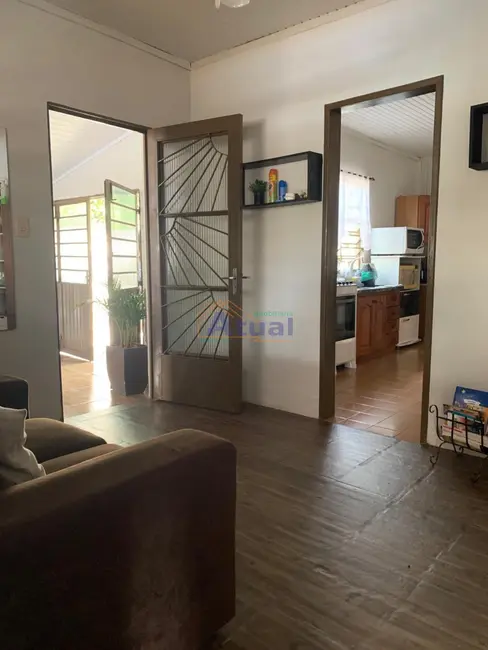 Casa com 4 quartos à venda, 180m2 em Rosenthal, Santo Angelo - RS - imagem 5 Foto 5 de Casa com 4 quartos à venda, 180m2 em Rosenthal, Santo Angelo - RS