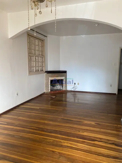 Foto 3 de Casa com 3 quartos à venda, 218m2 em Centro, Santo Angelo - RS