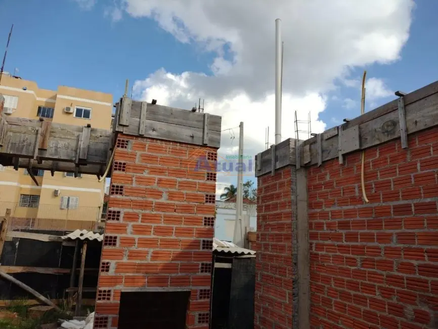 Foto 3 de Casa com 3 quartos à venda, 20m2 em Centro, Santo Angelo - RS