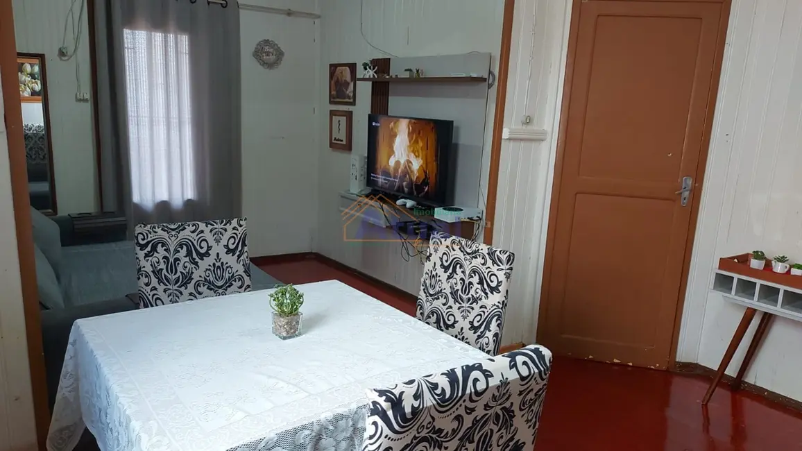 Casa com 3 quartos à venda e para alugar, 121m2 em Santo Angelo - RS - imagem 8 Foto 8 de Casa com 3 quartos à venda e para alugar, 121m2 em Santo Angelo - RS