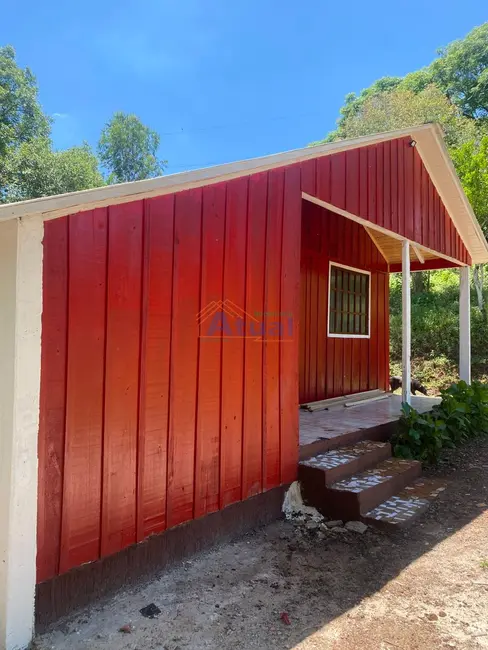 Chácara com 2 quartos à venda, 2398m2 em Haller, Santo Angelo - RS - imagem 5 Foto 5 de Chácara com 2 quartos à venda, 2398m2 em Haller, Santo Angelo - RS