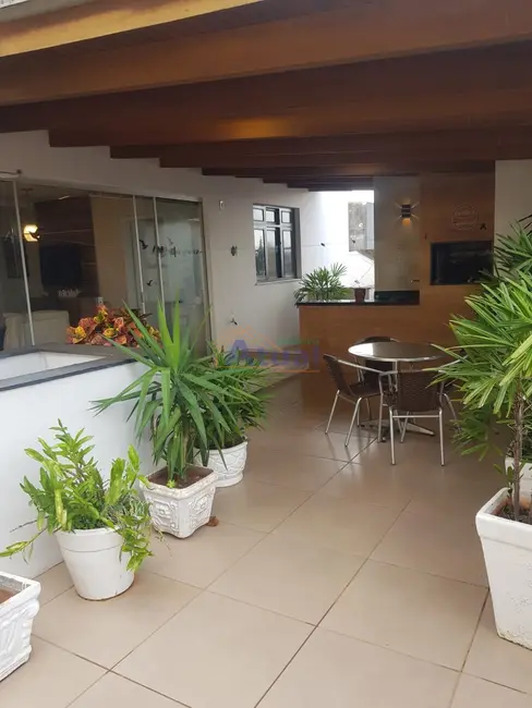 Apartamento com 3 quartos à venda, 335m2 em Centro, Santo Angelo - RS - imagem 3 Foto 3 de Apartamento com 3 quartos à venda, 335m2 em Centro, Santo Angelo - RS