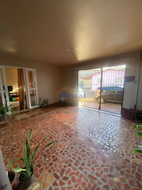 Foto 1 de Casa com 2 quartos à venda, 117m2 em Santo Angelo - RS