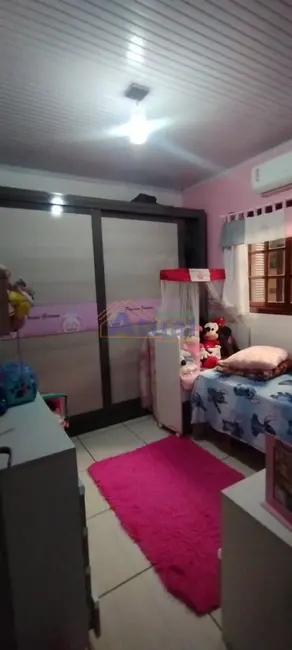 Casa com 2 quartos à venda, 115m2 em Aguiar, Santo Angelo - RS - imagem 5 Foto 5 de Casa com 2 quartos à venda, 115m2 em Aguiar, Santo Angelo - RS