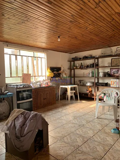 Casa com 4 quartos à venda, 210m2 em Centro, Santo Angelo - RS - imagem 3 Foto 3 de Casa com 4 quartos à venda, 210m2 em Centro, Santo Angelo - RS