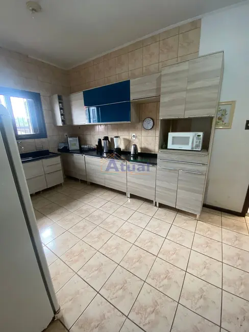 Casa com 2 quartos à venda, 136m2 em Centro, Santo Angelo - RS - imagem 9 Foto 9 de Casa com 2 quartos à venda, 136m2 em Centro, Santo Angelo - RS