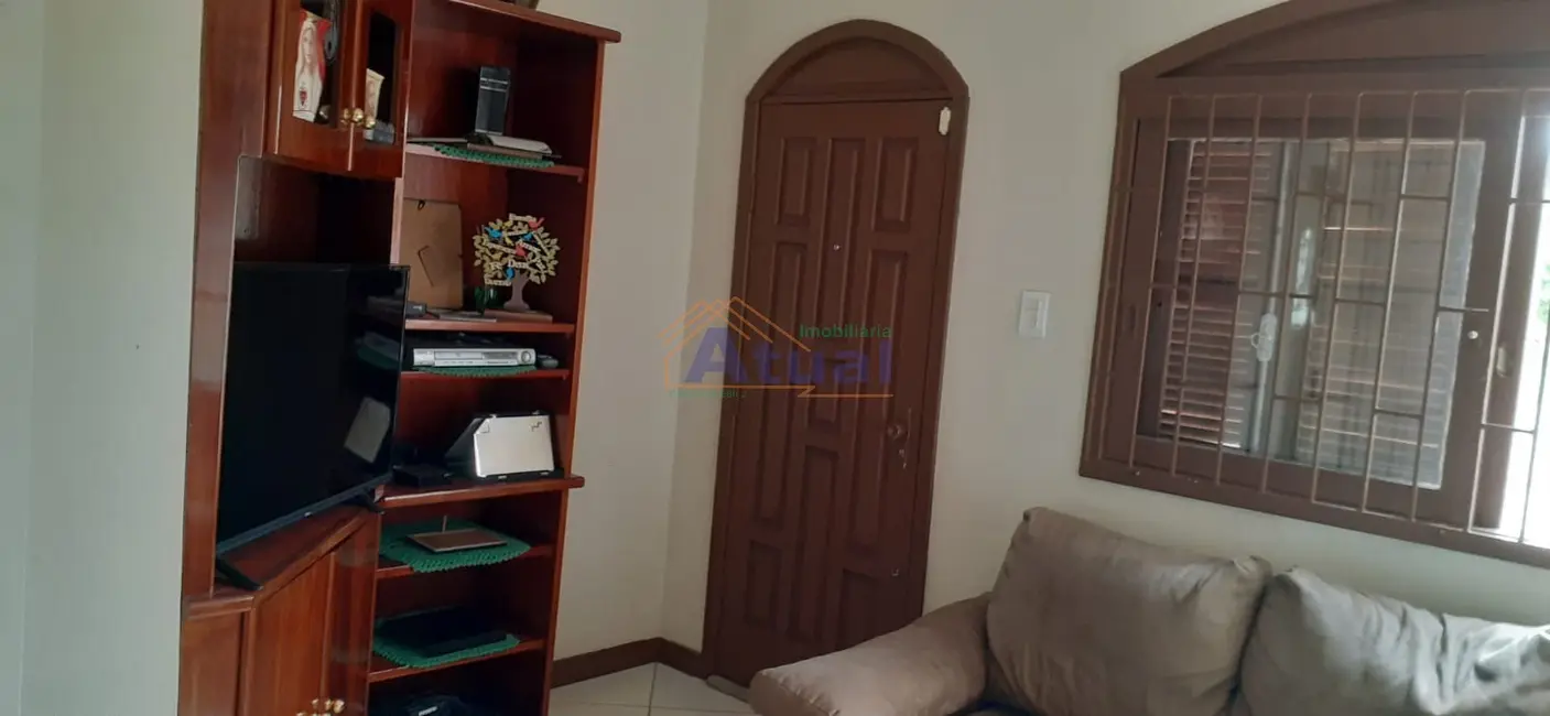 Foto 1 de Casa com 3 quartos à venda e para alugar, 150m2 em Dytz, Santo Angelo - RS