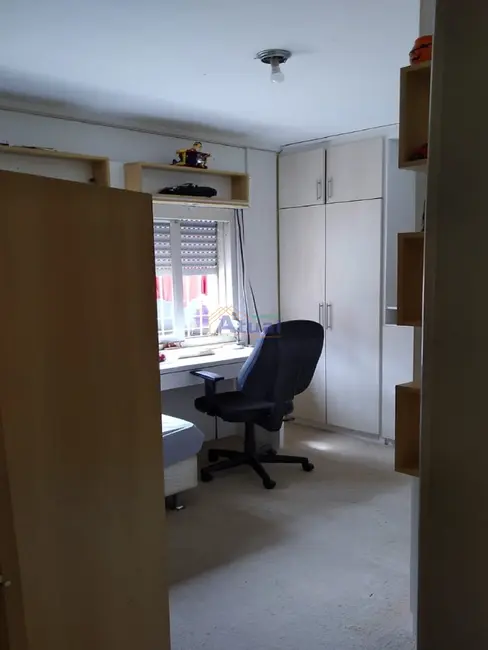 Foto 6 de Casa com 4 quartos à venda e para alugar, 300m2 em Santo Angelo - RS