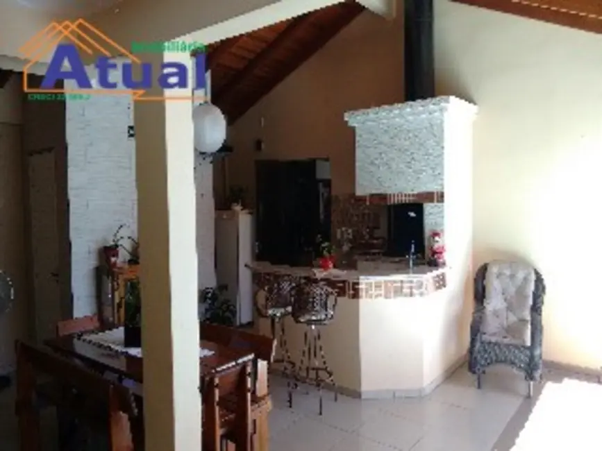 Foto 1 de Sobrado com 4 quartos à venda, 330m2 em Centro, Santo Angelo, RS