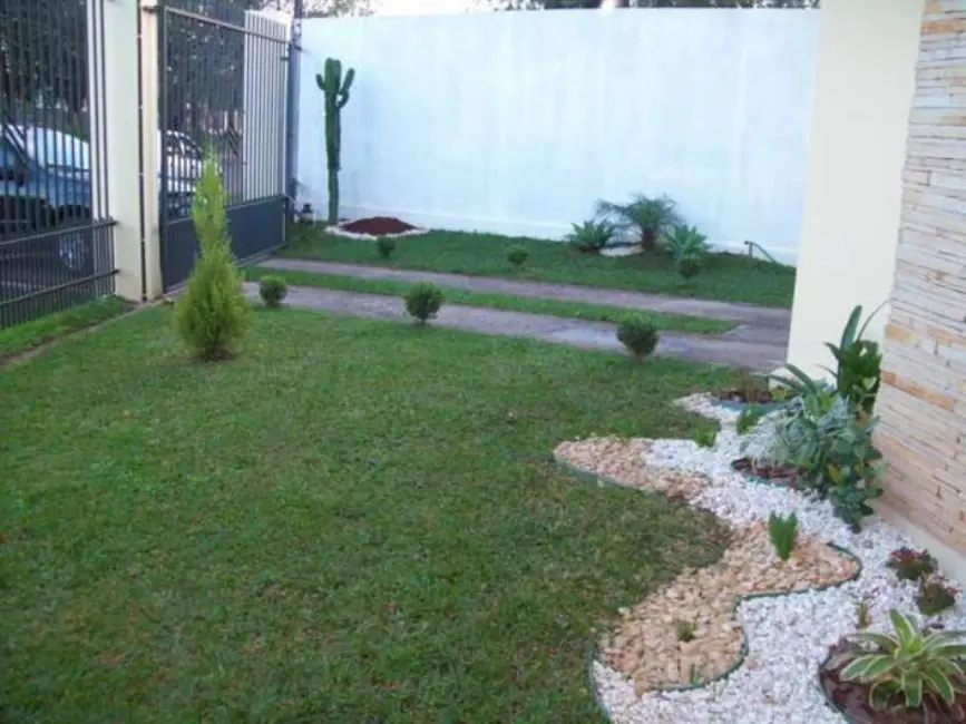 Foto 1 de Sobrado com 3 quartos à venda, 312m2 em Santo Angelo, RS