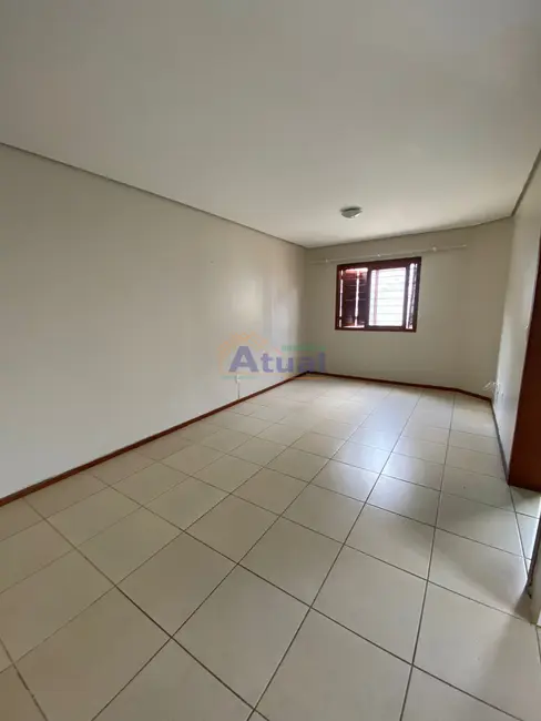 Foto 2 de Sobrado com 2 quartos à venda, 92m2 em Dido, Santo Angelo - RS